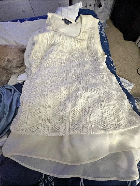 Vince Tops - Vince Geometric Knit Tunic in Cream Size XS